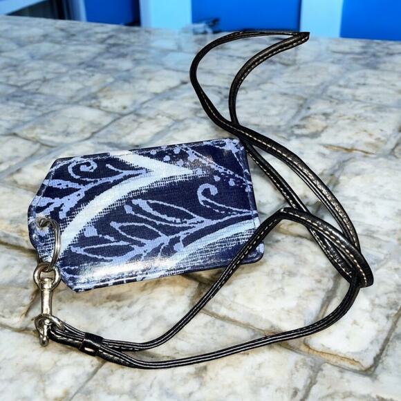 Vera Bradley Lanyard ID Card Wallet Case Blue Indigo Paisley Quilted Key Fob - Picture 1 of 7